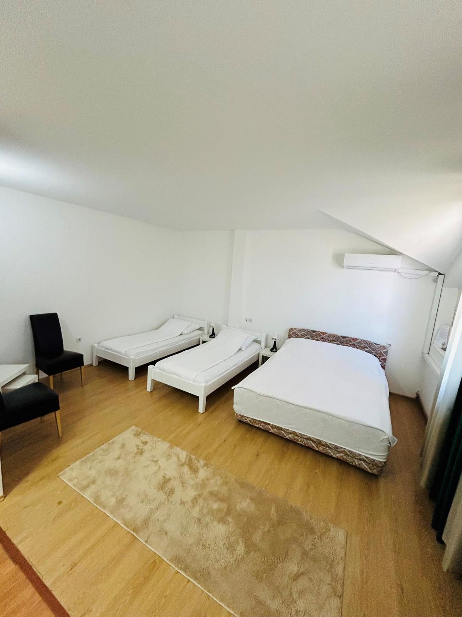 Rooms Alea Sanski Most Екстер'єр фото