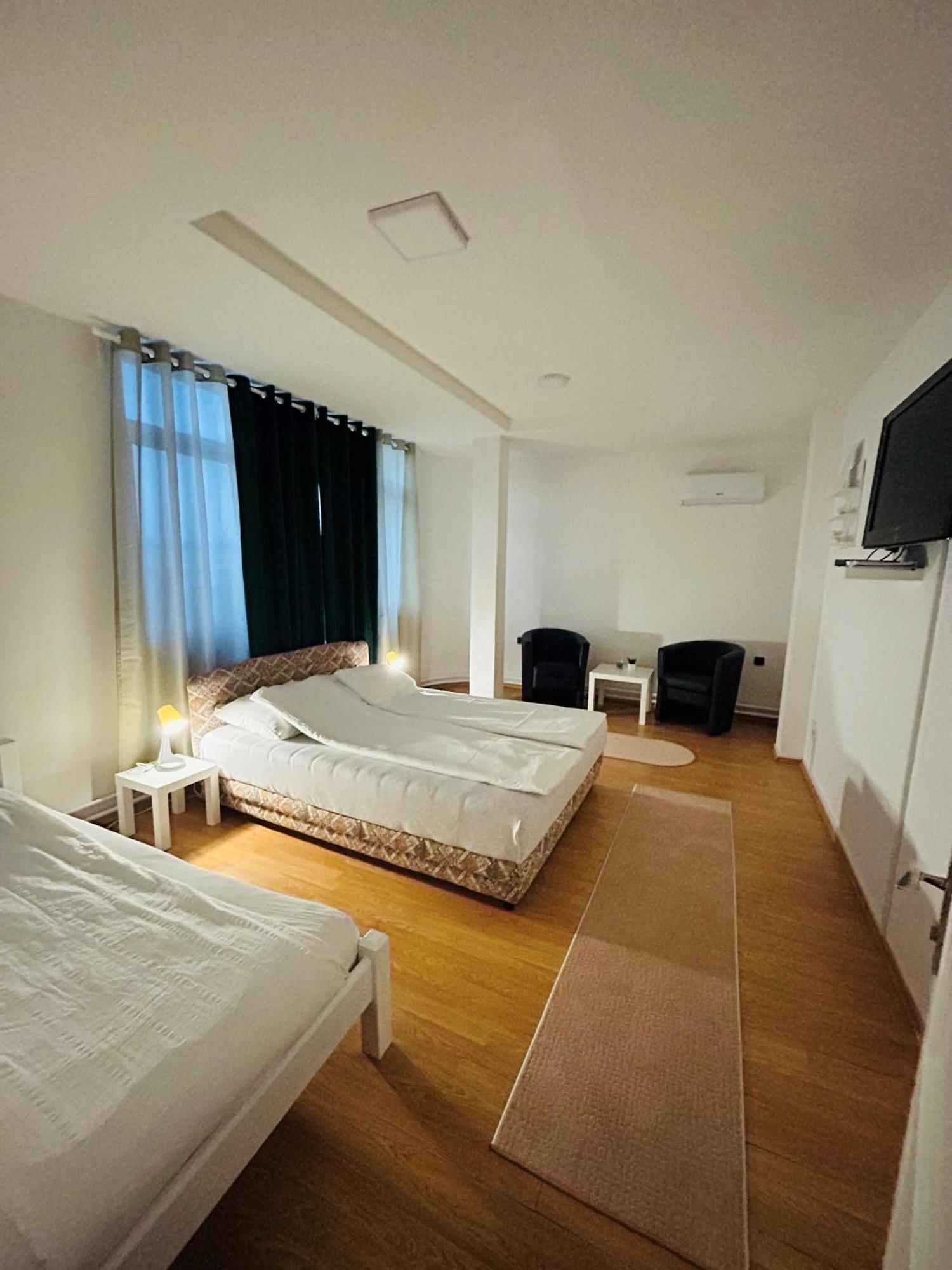 Rooms Alea Sanski Most Екстер'єр фото