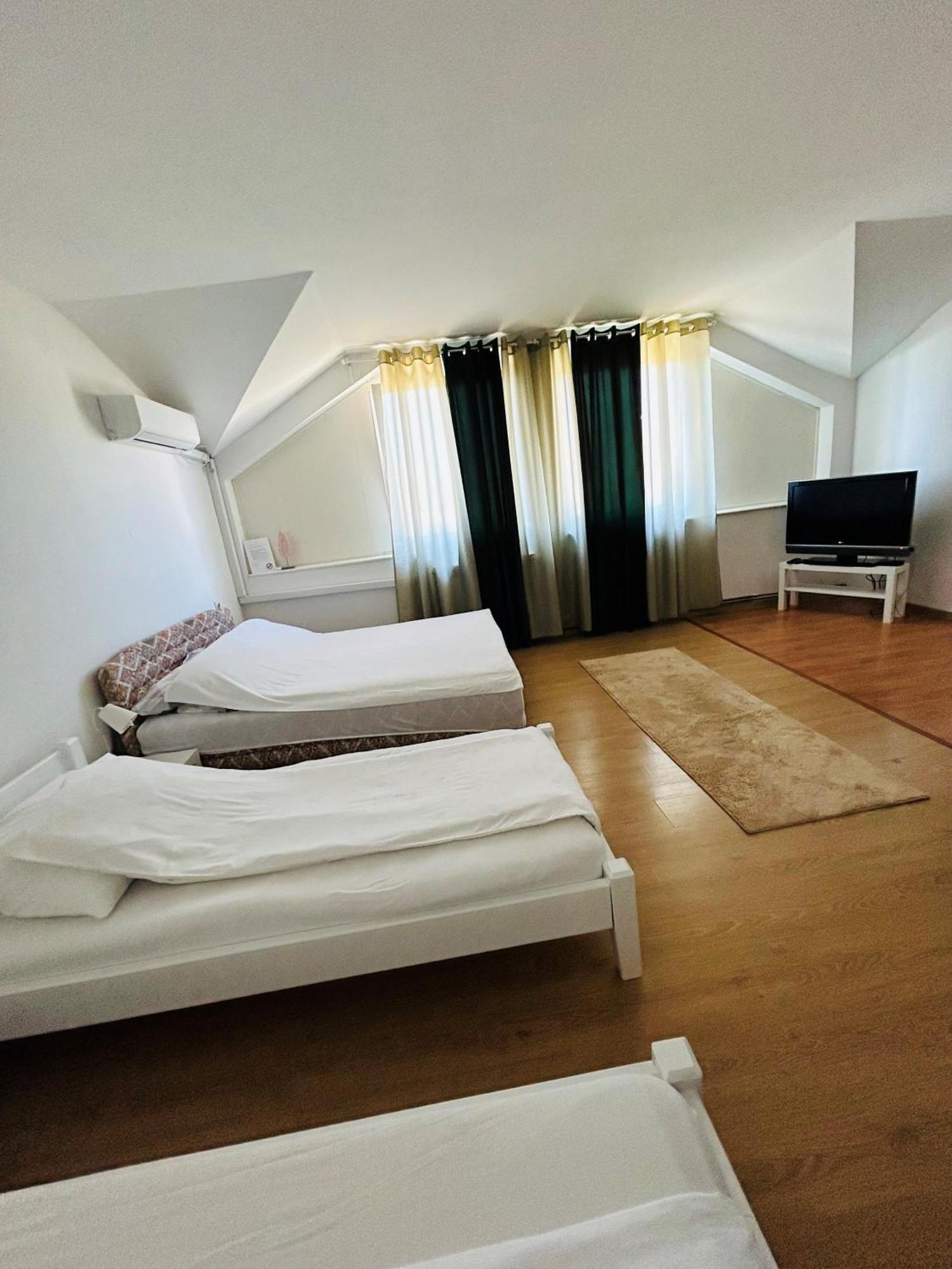 Rooms Alea Sanski Most Екстер'єр фото
